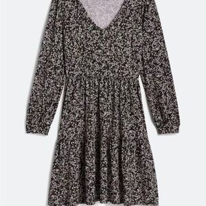 Kaileigh Long Sleeve Flower Dress Black and White